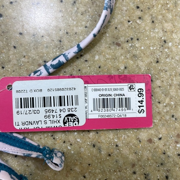 Bikini top. Target. With removable padding - Picture 5 of 5